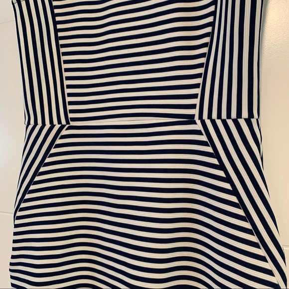 Monteau | Striped Dress - Picture 10 of 12